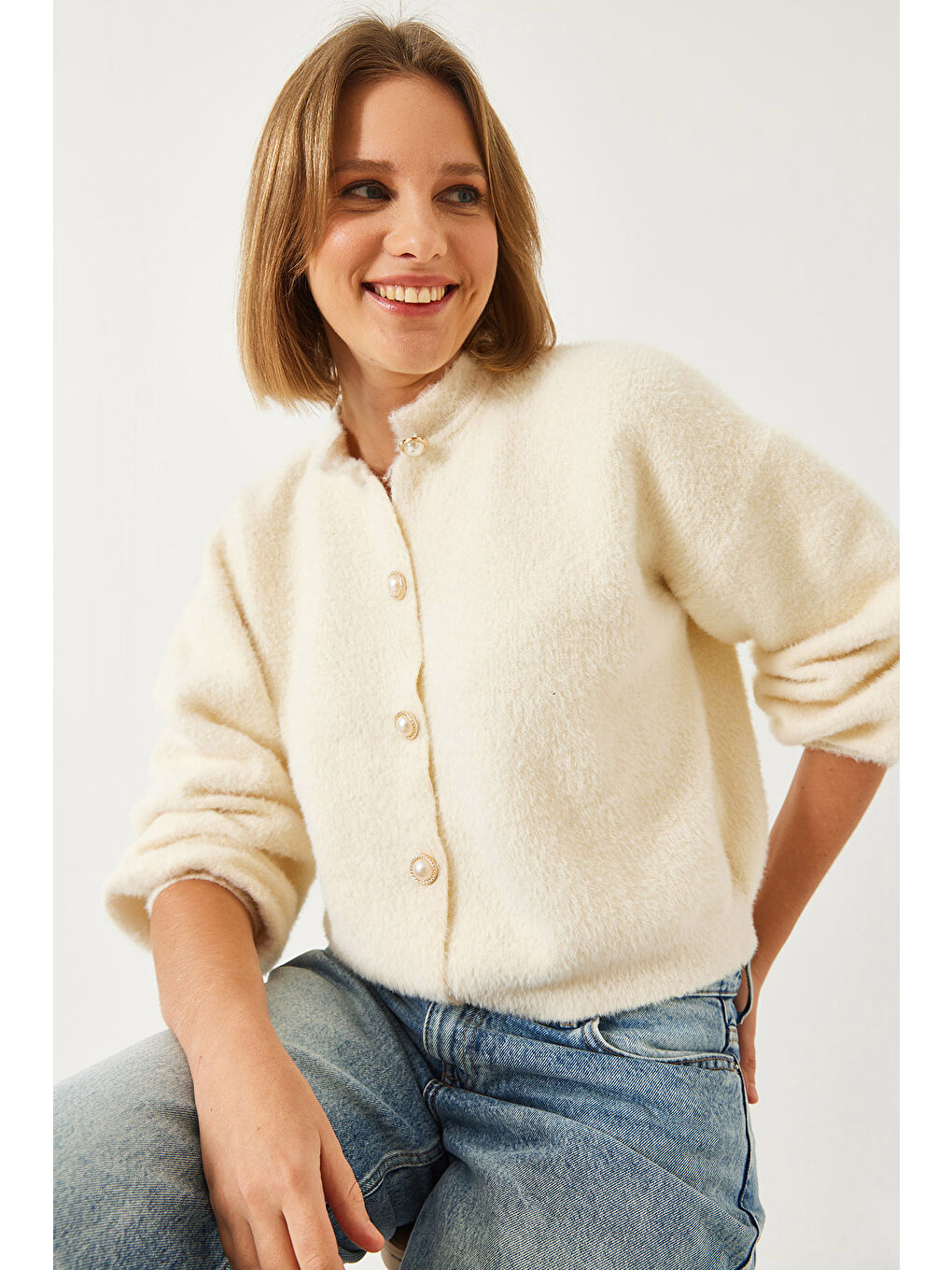 Bej Kadın Beş Düğmeli  Triko Hırka-4