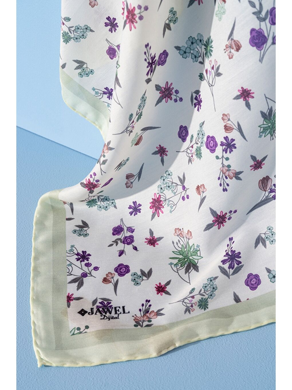 Yeşil Kadın Digital Baskılı Çiçek Desen Soft Eşarp-1