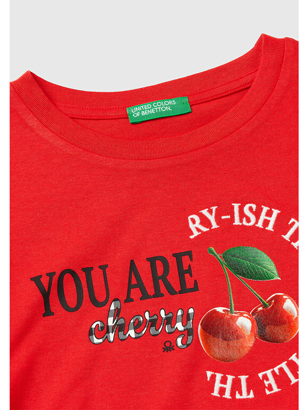 Kız Çocuk Kırmızı Yanları Büzgülü Detaylı Önü Baskılı ve İşlemeli T-Shirt-2