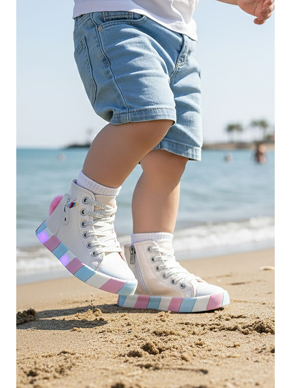 Beyaz Fermuarlı Işıklı Kız Çocuk Spor Ayakkabı-2