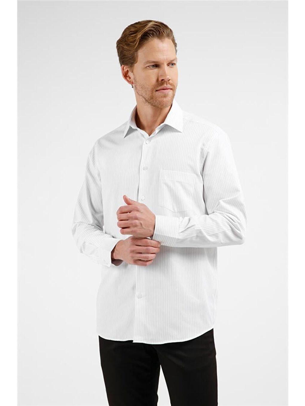 Beyaz - Siyah Çizgili Desen Sert Yaka Uzun Kol Cepli Comfort Fit Pamuklu Gömlek 1004255274-2