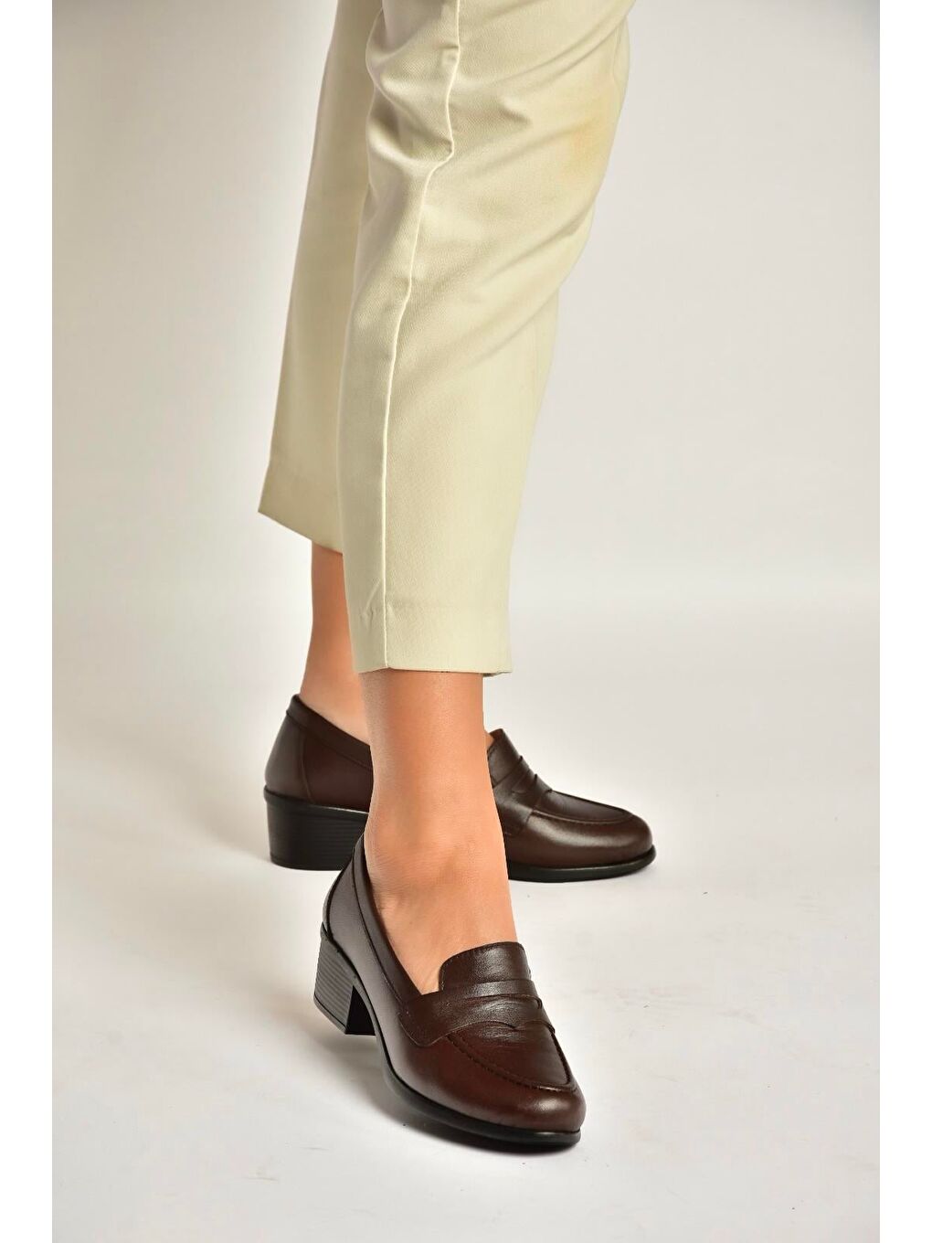Kahverengi Kadın Topuklu Ayakkabı Y555092203-2