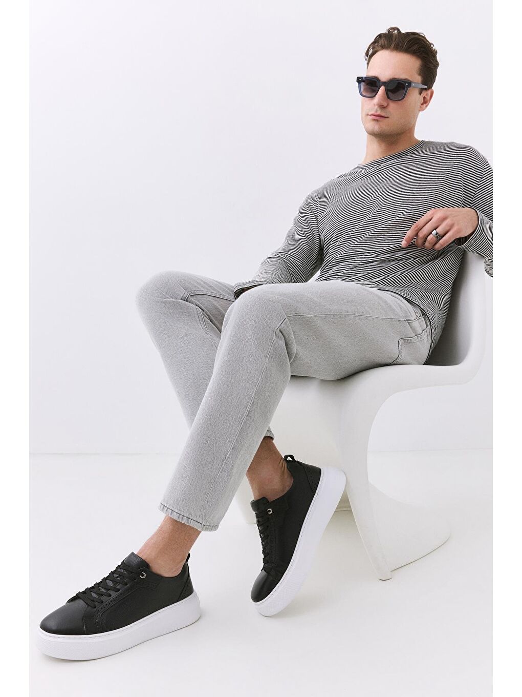 Erkek Deri Siyah Hafif Tabanlı Spor Ayakkabı