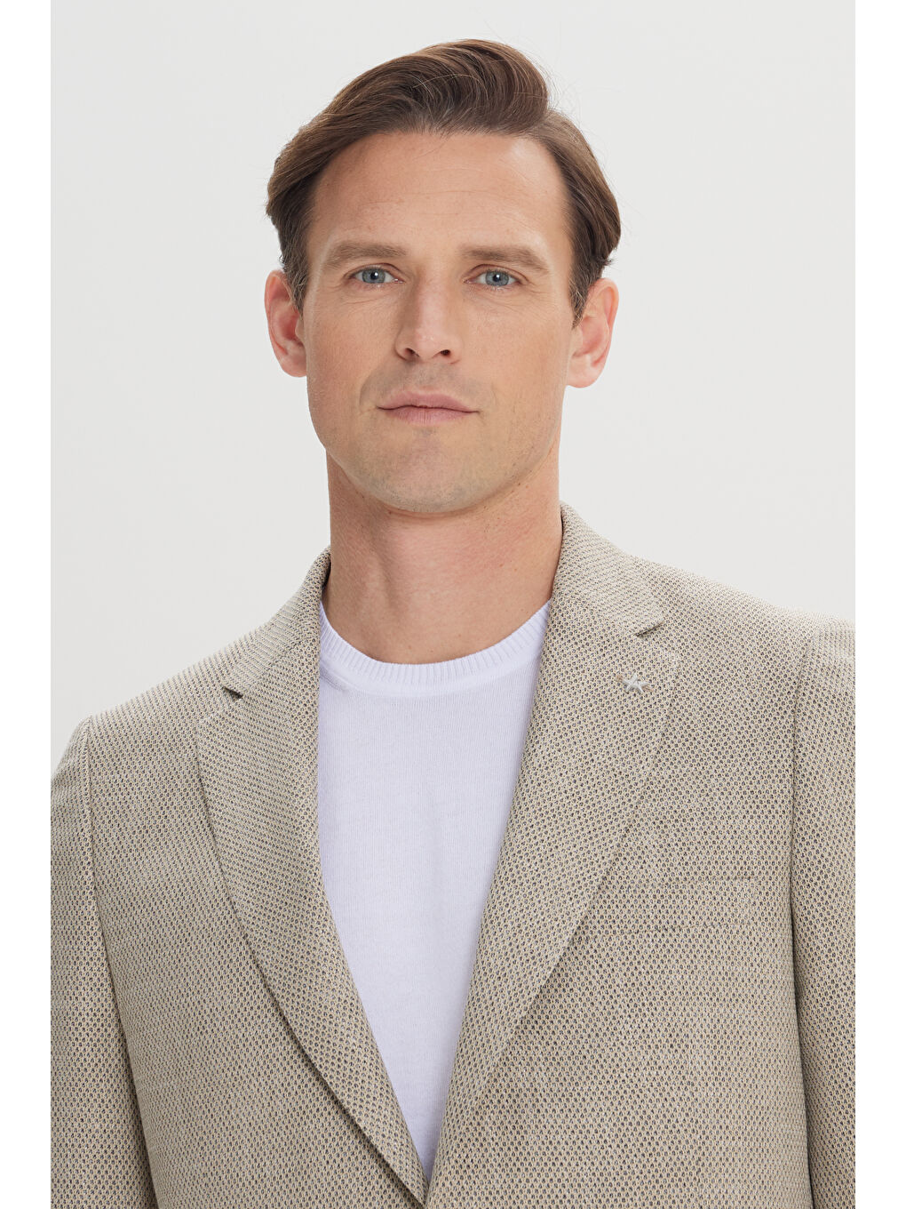 Erkek Koyu Bej Regular Fit Rahat Kesim Mono Yaka Armürlü Blazer Ceket-4