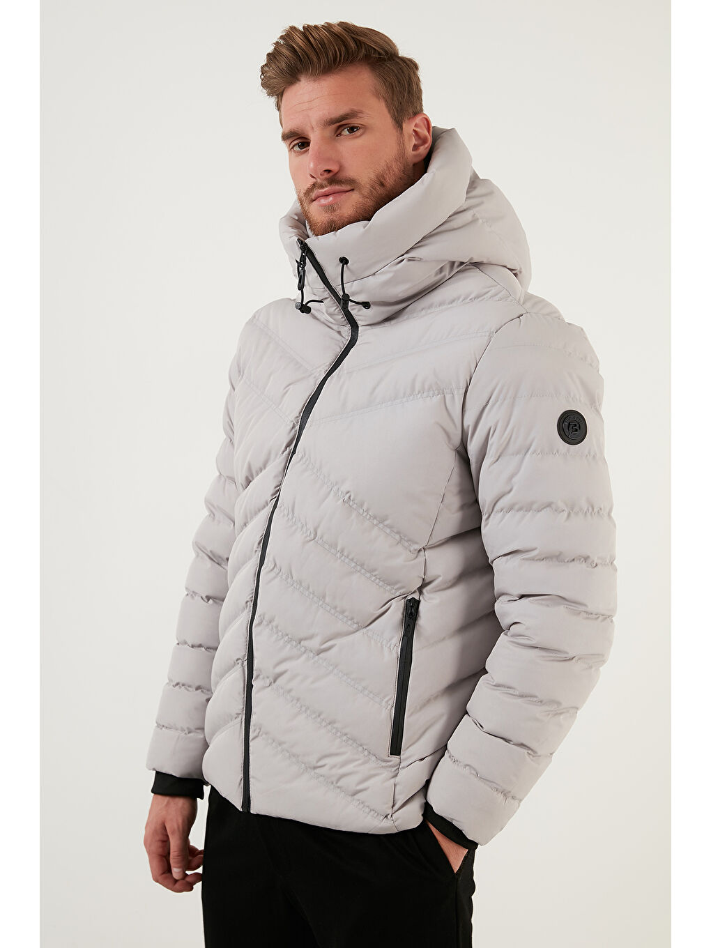 Bej Slim Fit Kapüşonlu Dik Yaka Cepli Kışlık Erkek Mont 6274909-1