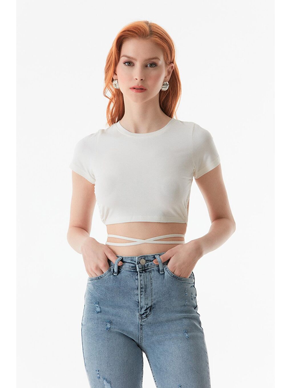 Ekru Sırt Dekolteli Bağlamalı Crop Bluz-3