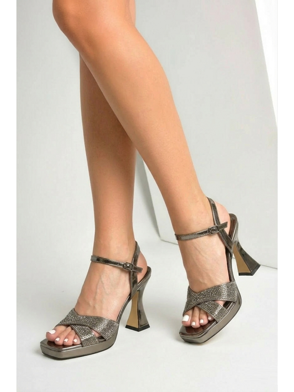 Antrasit Platin Kadın Topuklu Ayakkabı S569321034-1