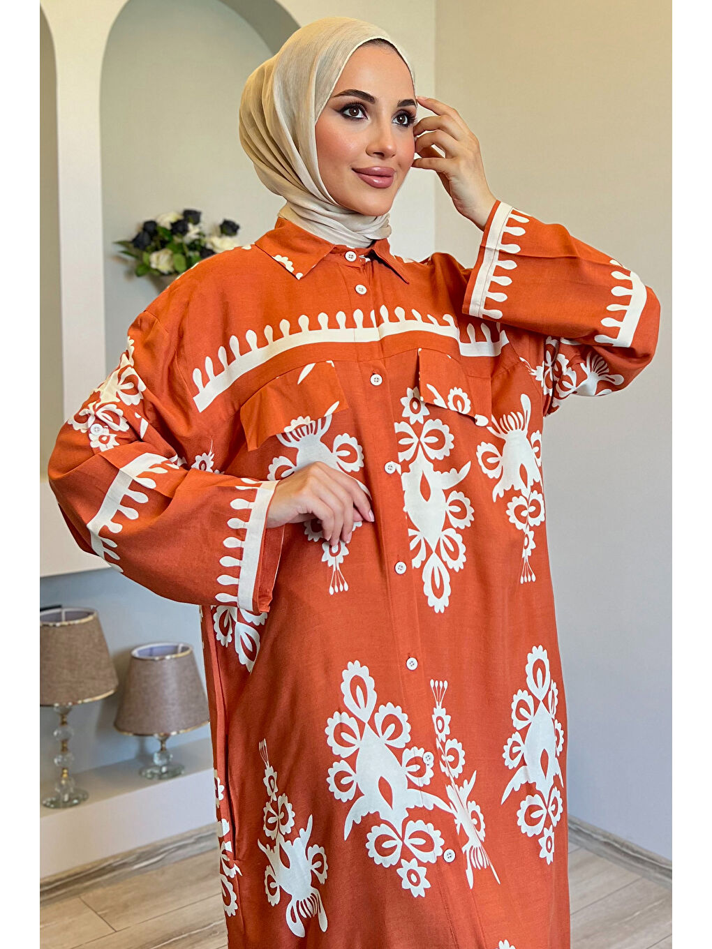 Kahverengi Desenli Boydan Düğmeli Tesettür Viskon Elbise-5