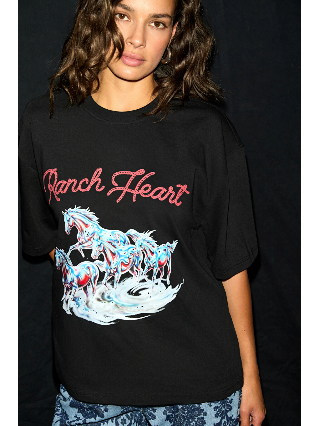 Ranchera Kadın Baskılı Kısa Kollu Relaxed Siyah T-shirt-1