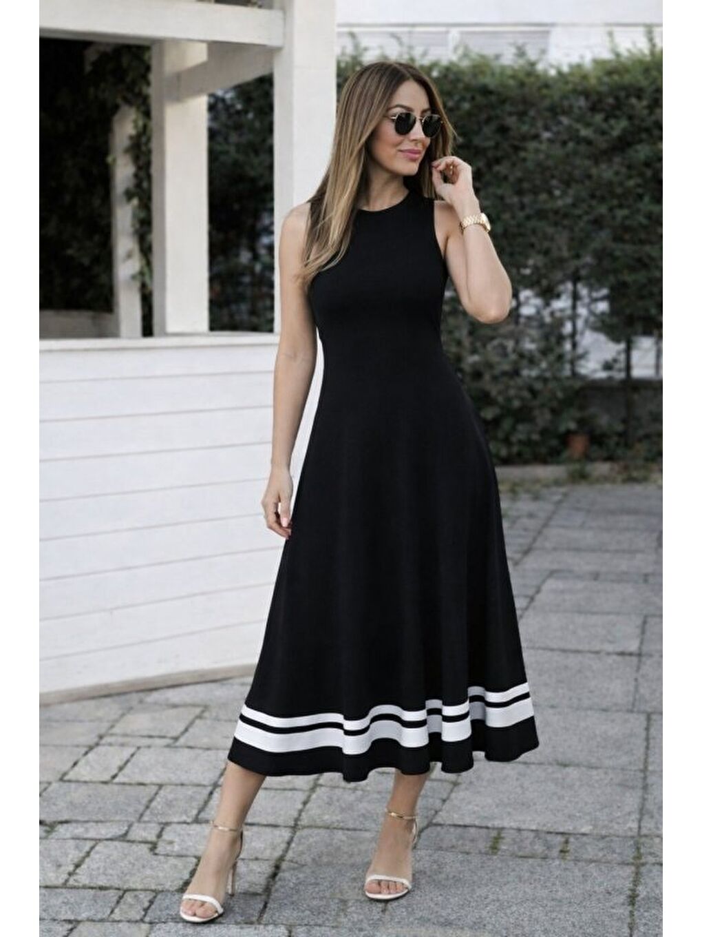 Siyah Kadın Askılı Yuvarlak Yakalı Etek Ucu şerit Detaylı Uzun Viskon Elbise-1