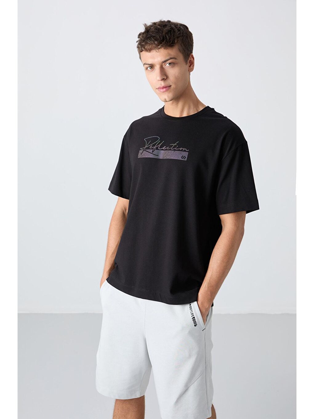 TOMMYLIFE Siyah Pamuklu Kalın Yumuşak Dokulu Oversize Fit Baskılı Erkek T-Shirt - 88334