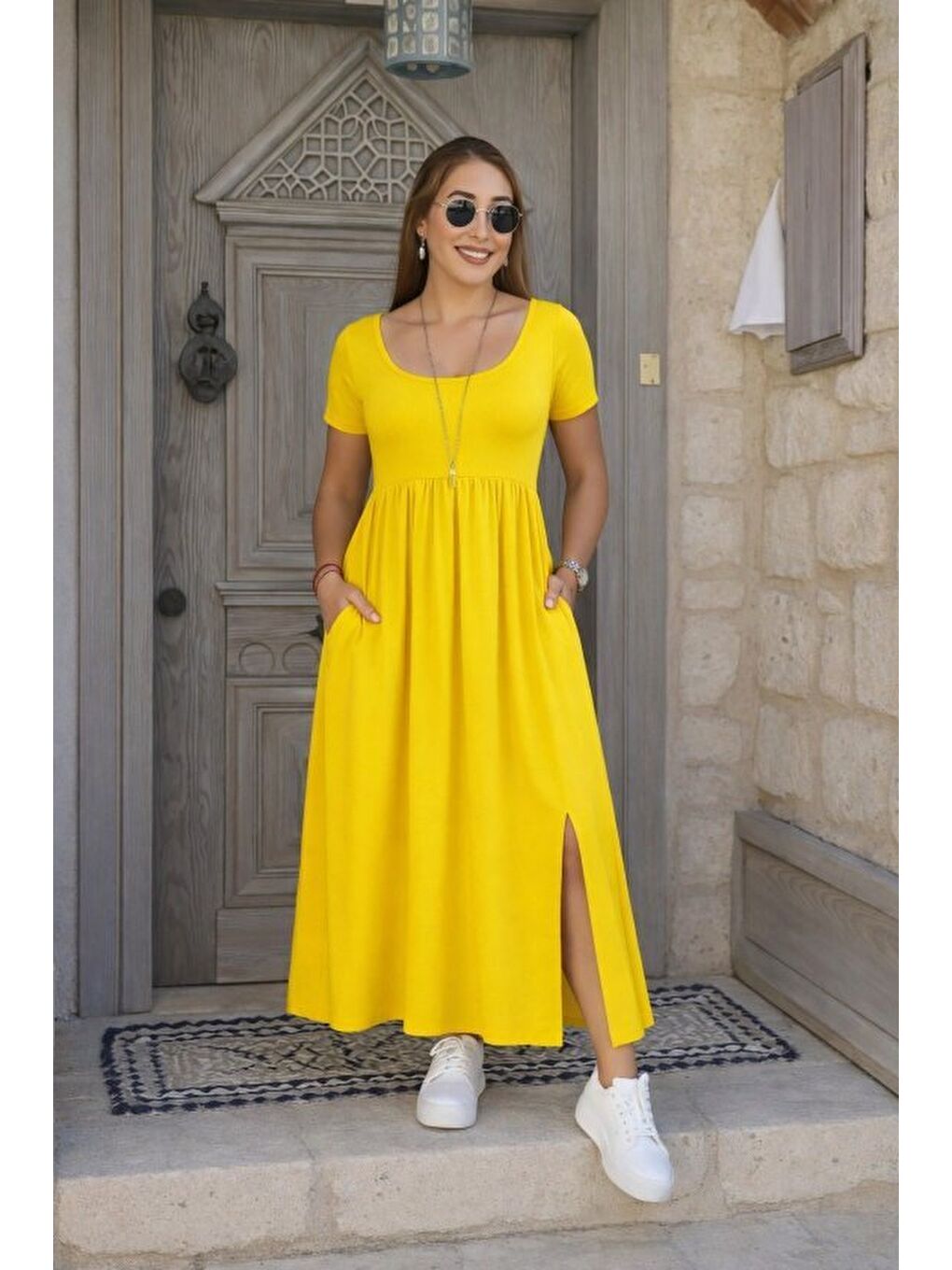 Sarı Kadın Kısa Kollu Yuvarlak Yaka önden Yırtmaçlı Cepli Viskon Uzun Elbise-2