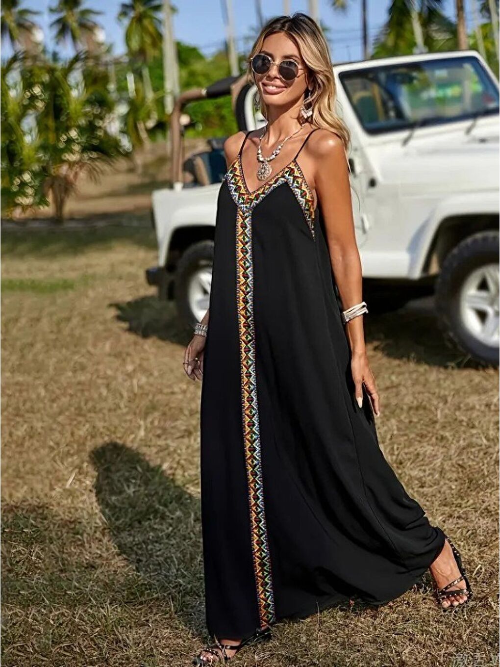 Siyah Kadın Askılı V Yakalı Etnik şerit Detaylı Uzun Viskon Elbise-3
