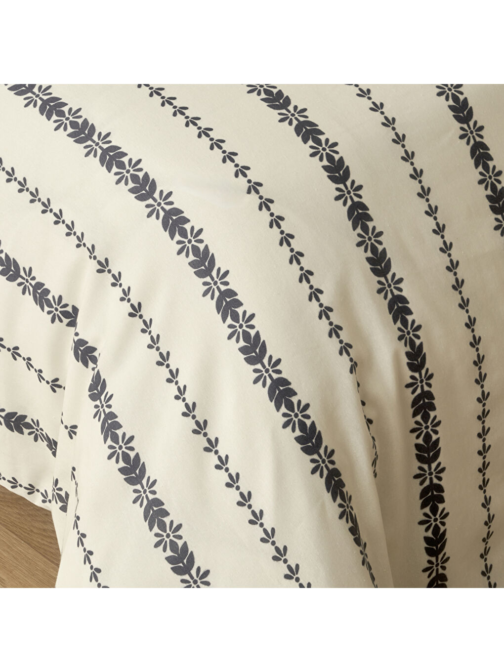 Olwen Pamuklu Tek Kişilik Nevresim Takımı Beyaz-Siyah (160x220 cm)-3