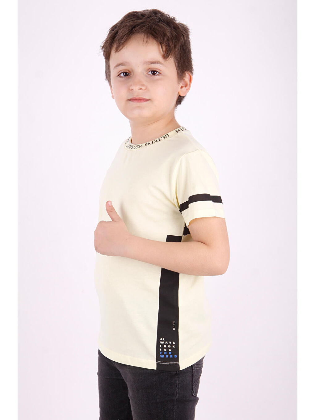 Sarı Erkek Çocuk Yaka ve Arkası Baskı Detaylı Tişört-2
