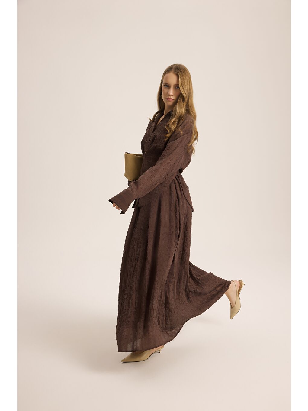 Kahverengi Vesper Üçgen Kesim Bağlamalı Kahve Gömlek-3