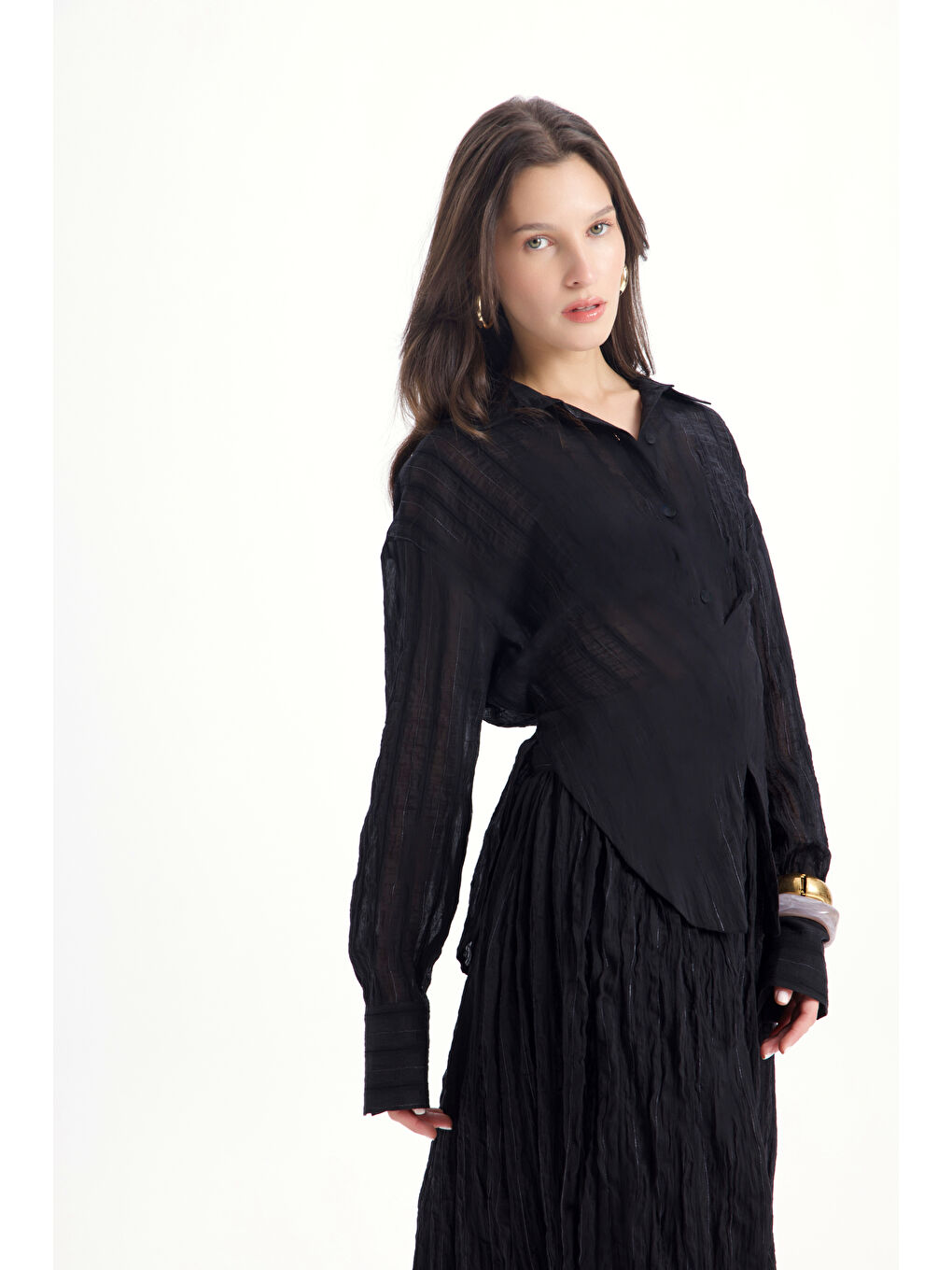 Vesper Üçgen Kesim Bağlamalı Siyah Gömlek-2