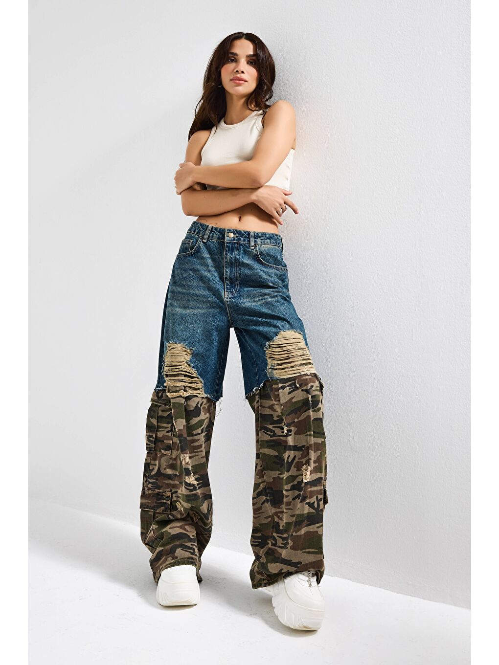 Kahverengi Kadın Kamuflaj 10s6-8 Süper Baggy Fit Özel Tasarım Denim Jean-1