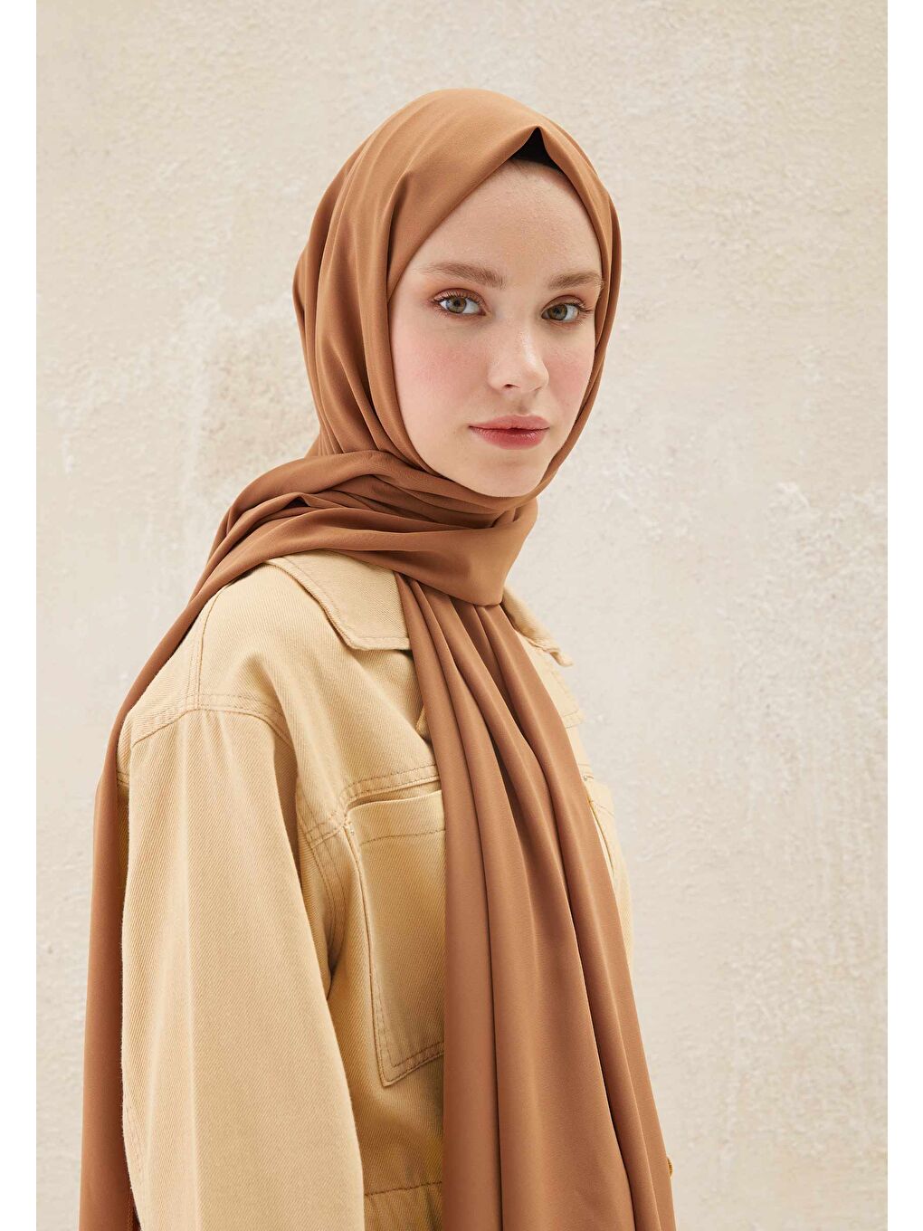 Bej Medine İpeği Şal Karamel