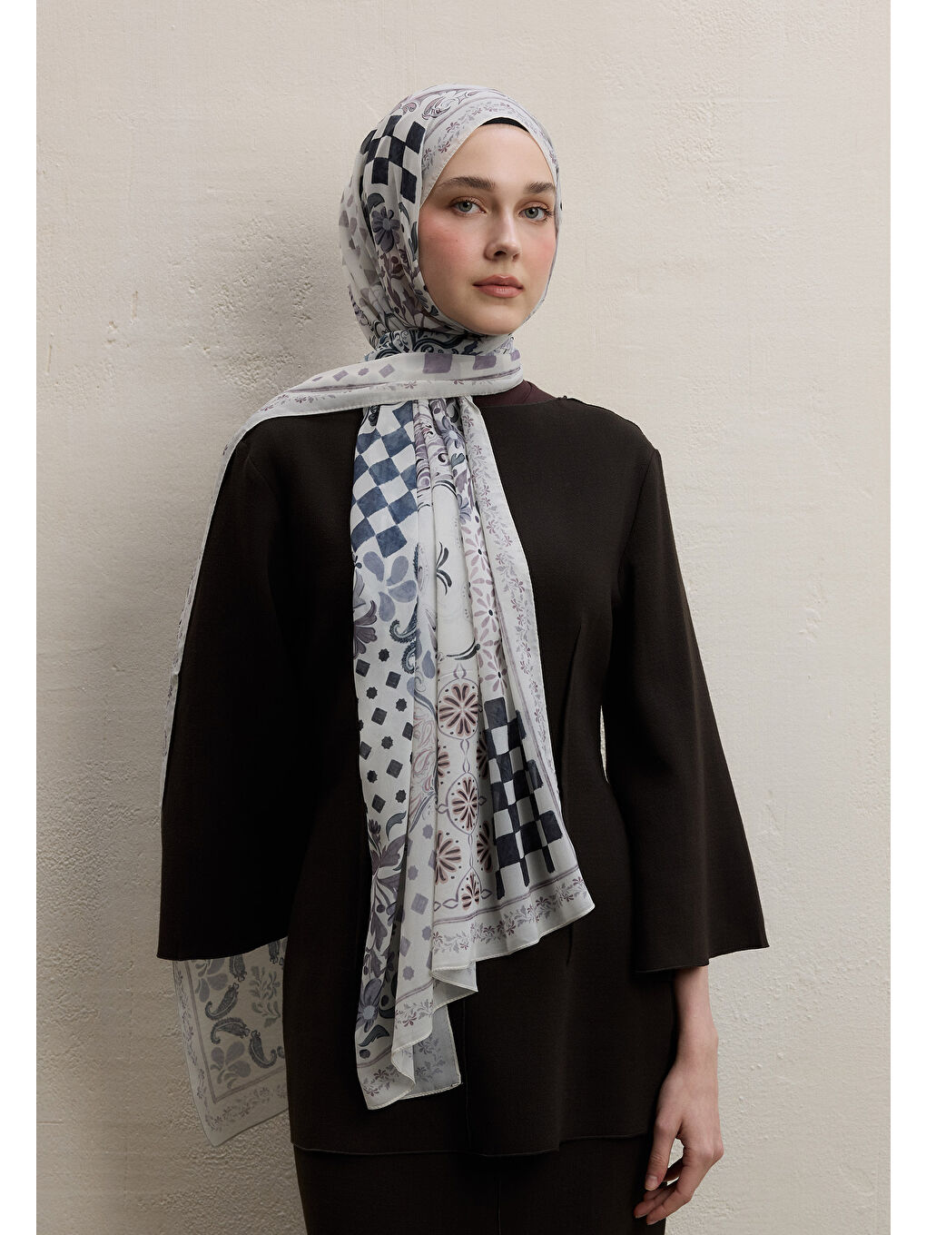Bej Bella Desen İpek Krep Şal Taş-2
