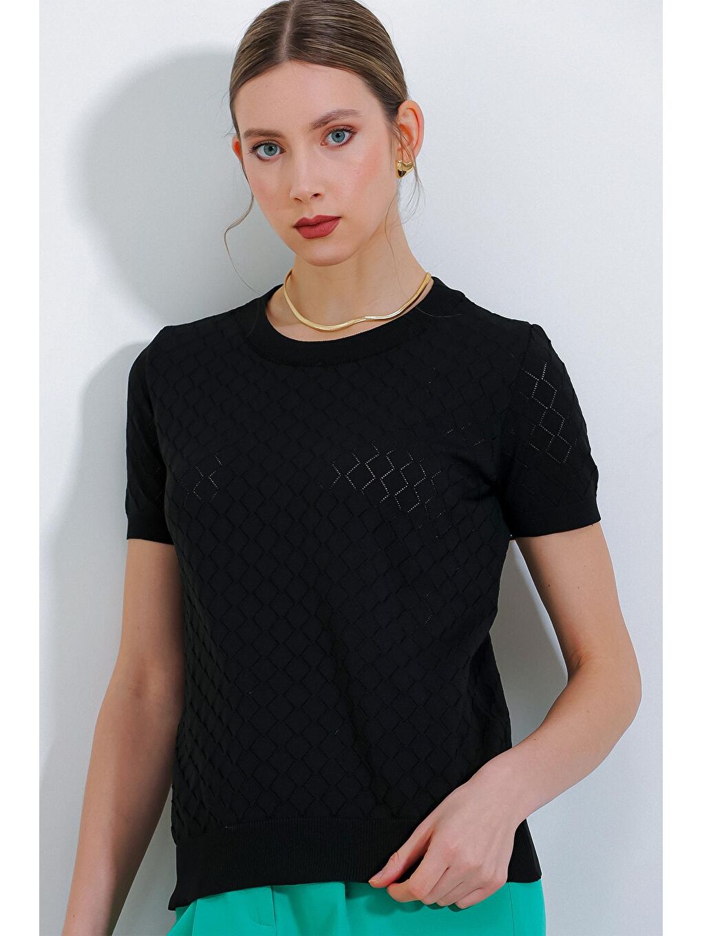 Kadın Siyah Bisiklet Yaka Basic Tişört 15867