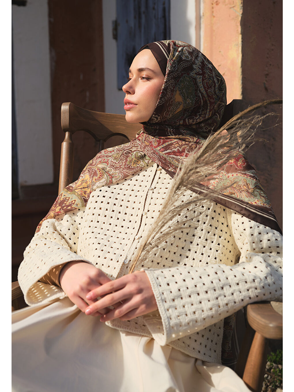 Kahverengi Dark Bohemy Desen İpek Krep Şal Kahve-4