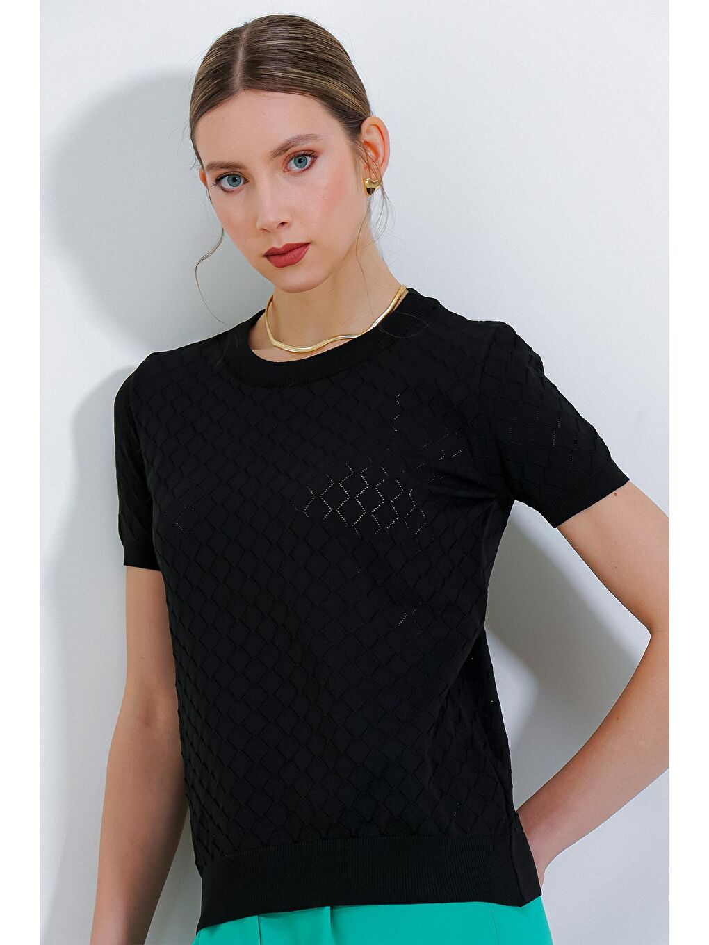 Kadın Siyah Bisiklet Yaka Basic Tişört 15867-2