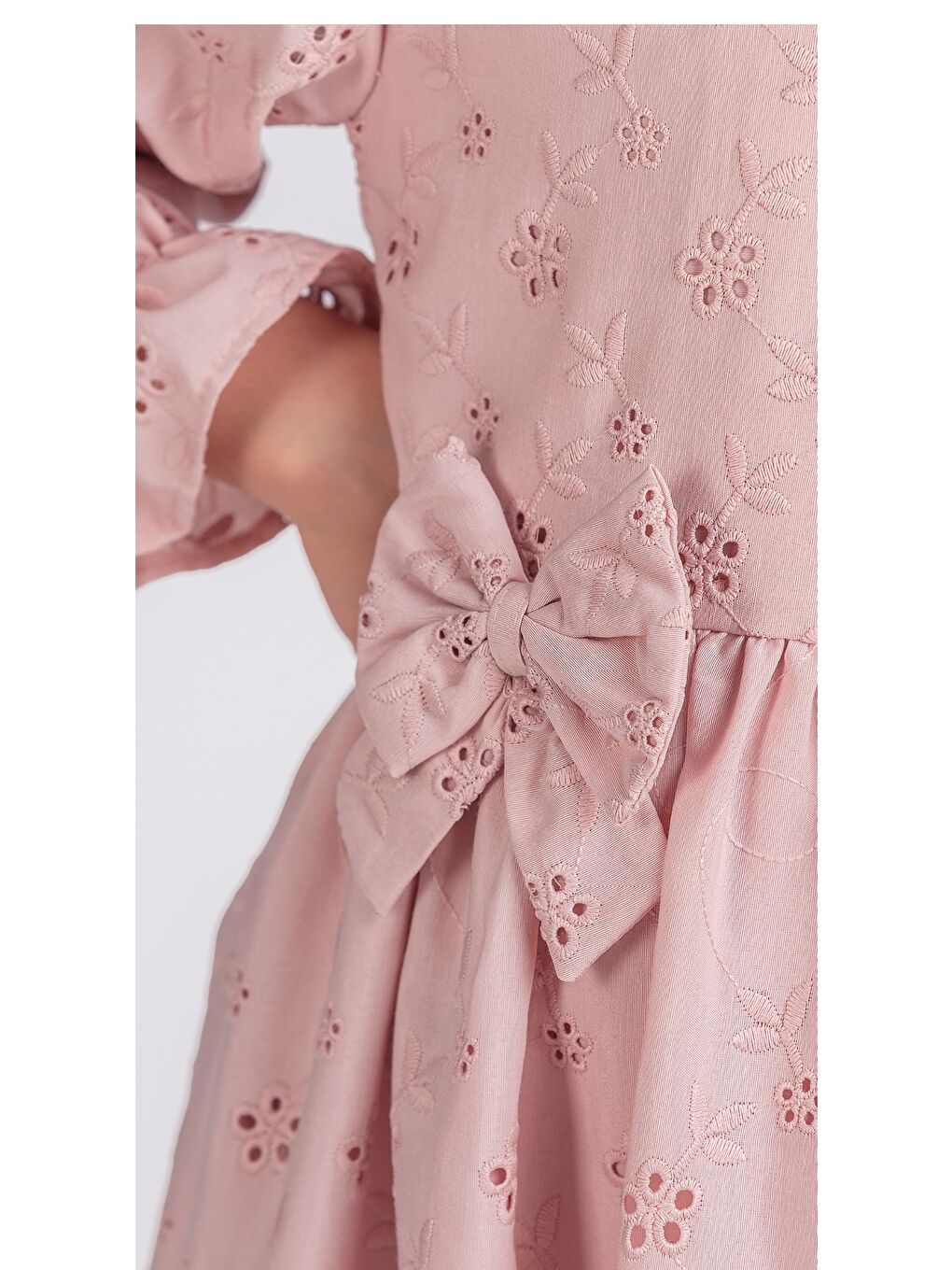 Pembe Kız Çocuk Uzun Kollu Kolları Lastikli Gupürlü Kurdele Detaylı Elbise ELB.2774-2