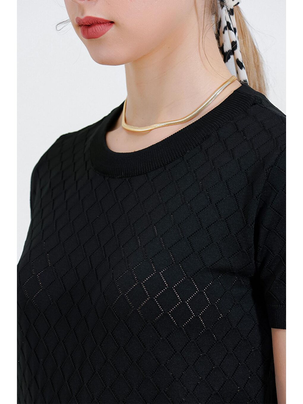 Kadın Siyah Bisiklet Yaka Basic Tişört 15867-3