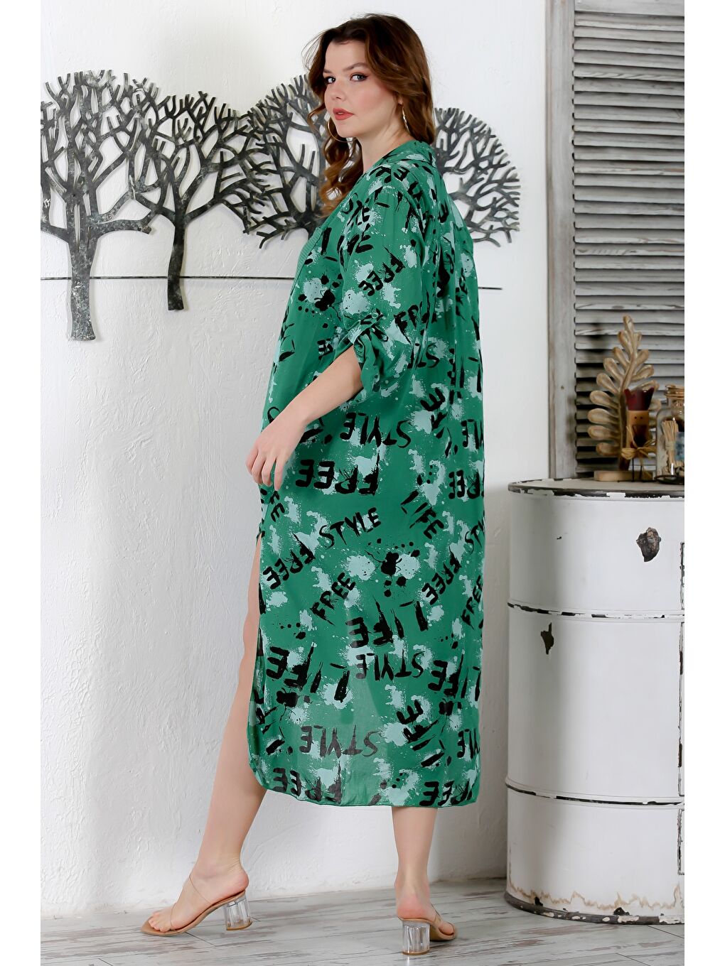 İtalyan Koyu Yeşil Gömlek Yaka Düğmeli Uzun Kollu Çift Cepli Allover Baskılı Dokuma Elbise 130 65-7
