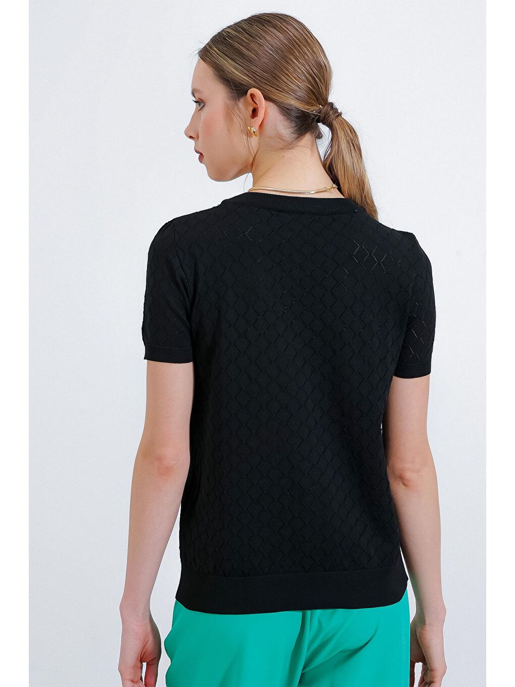 Kadın Siyah Bisiklet Yaka Basic Tişört 15867-4