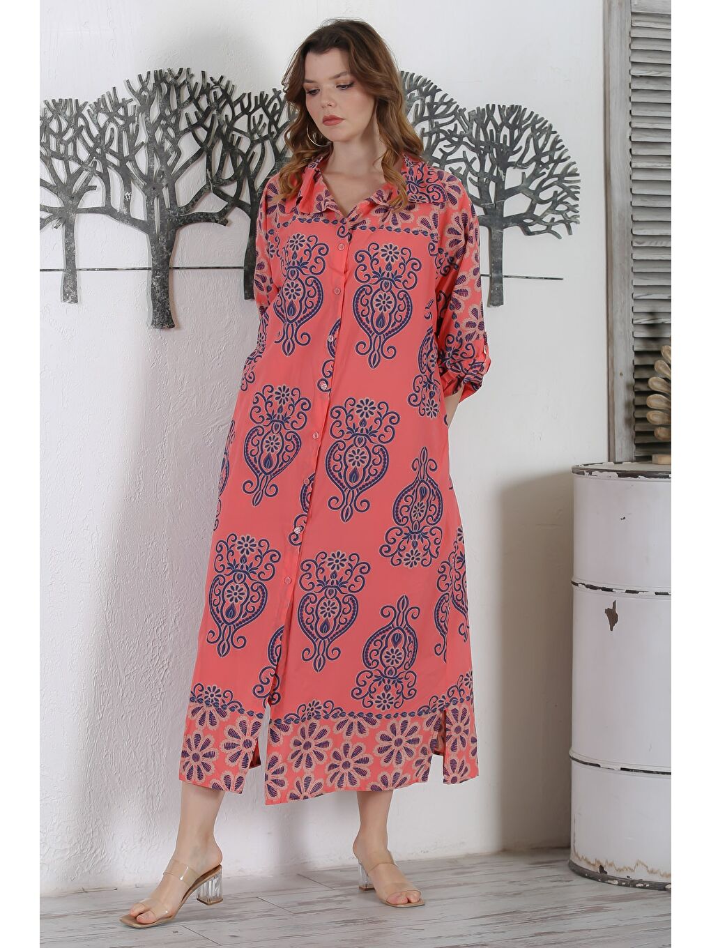 Kırmızı İtalyan Şeftali Rengi Gömlek Yaka Düğmeli 3/4 Kol Allover Baskılı Oversize Dokuma Elbise 130 72-4