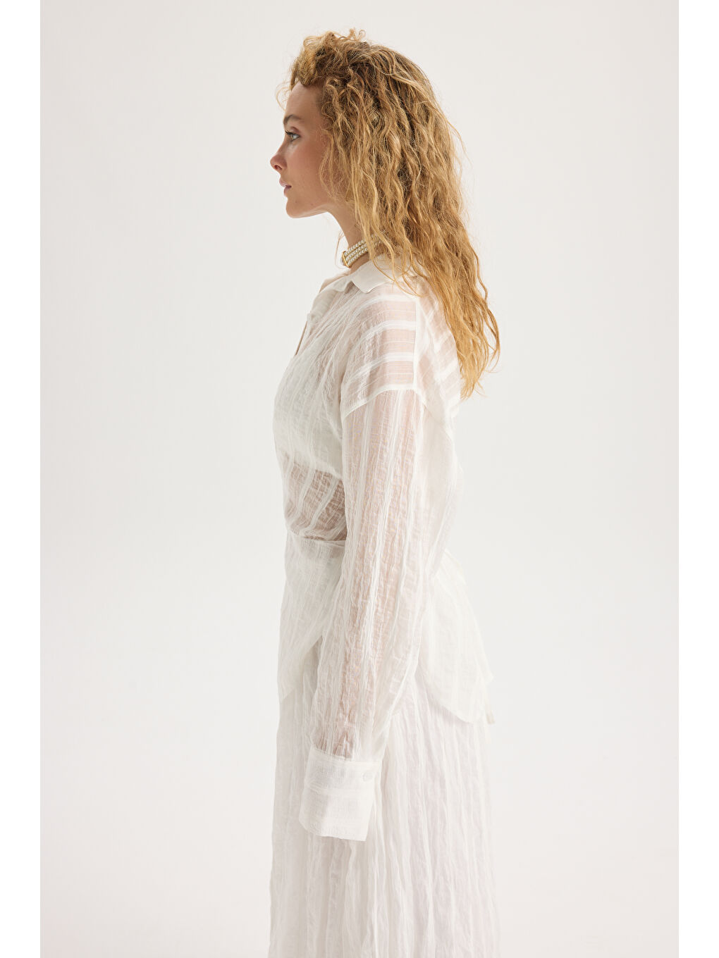 Vesper Üçgen Kesim Bağlamalı Ekru Gömlek-3