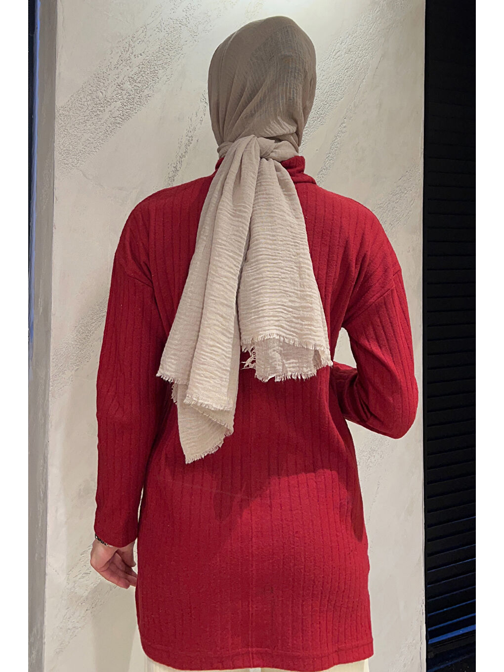 Bordo Yarım Balıkçı Yaka Yırtmaçlı Tesettür Tunik-6