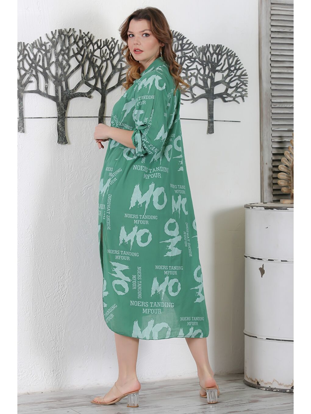 İtalyan Yeşil Gömlek Yaka Düğmeli Uzun Kollu Çift Cepli Allover Baskılı Dokuma Elbise 130 65-6