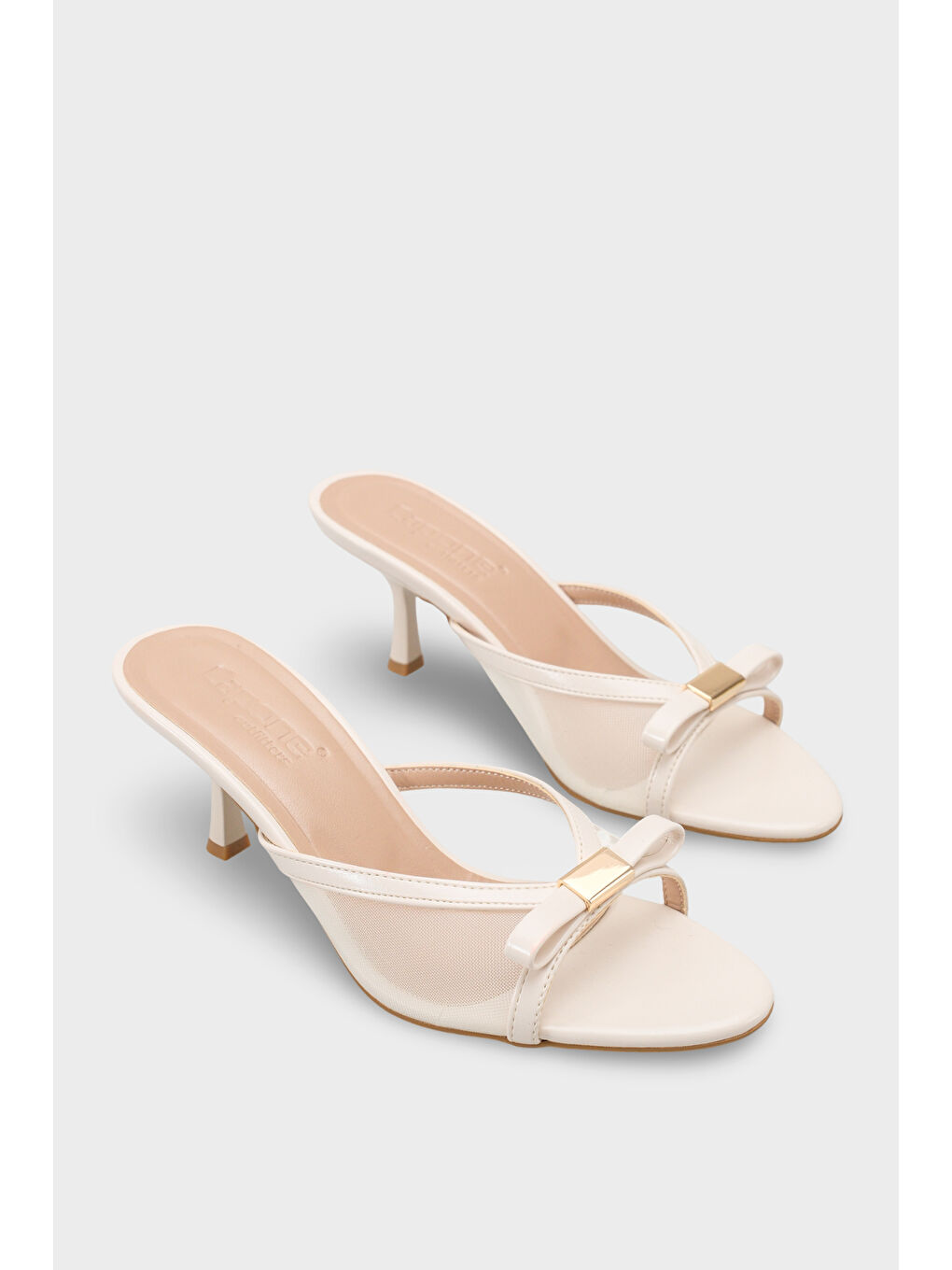 Ekru Robbi Sivri Burunlu Fileli Fiyonklu Orta Topuklu Kadın Terlik-1