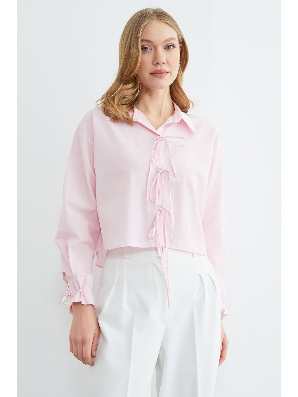 Pembe Önü Bağlamalı Düğmeli Crop Gömlek-3