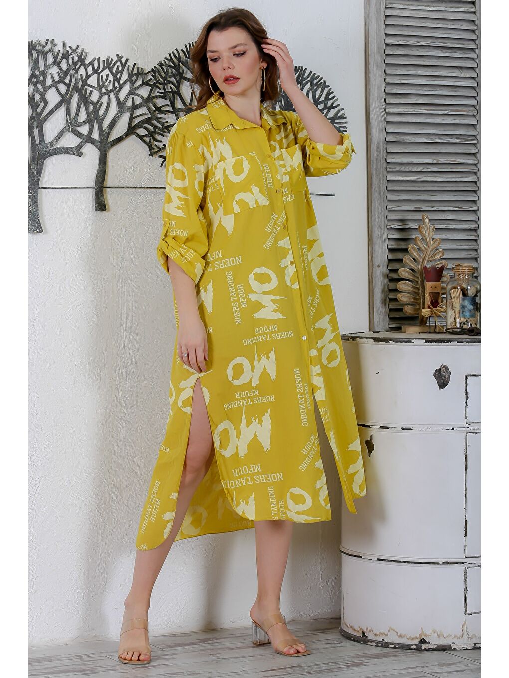 Yeşil İtalyan Limoni Gömlek Yaka Düğmeli Uzun Kollu Çift Cepli Allover Baskılı Dokuma Elbise 130 65-4