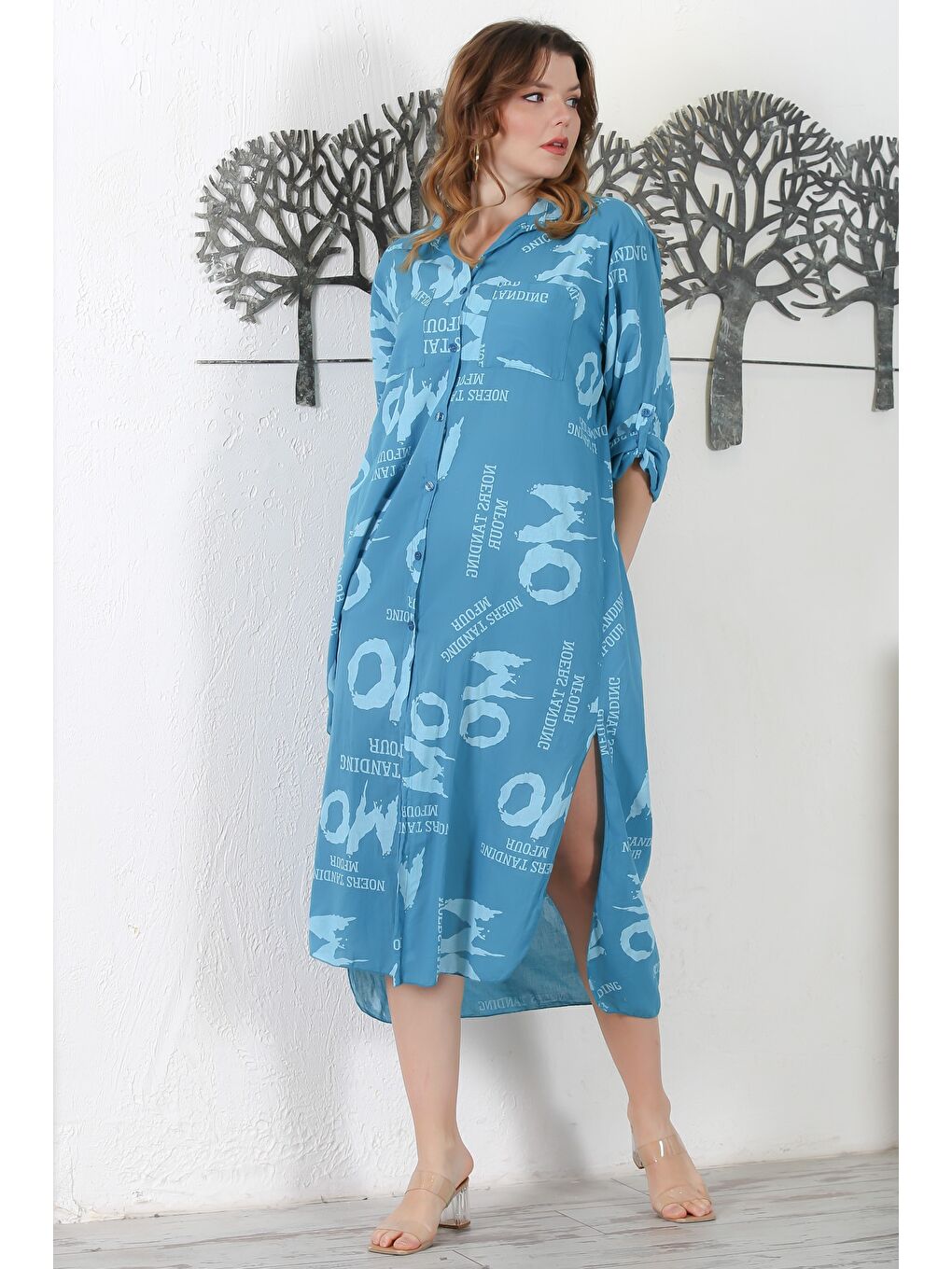 İtalyan Açık Mavi Gömlek Yaka Düğmeli Uzun Kollu Çift Cepli Allover Baskılı Dokuma Elbise 130 65-3