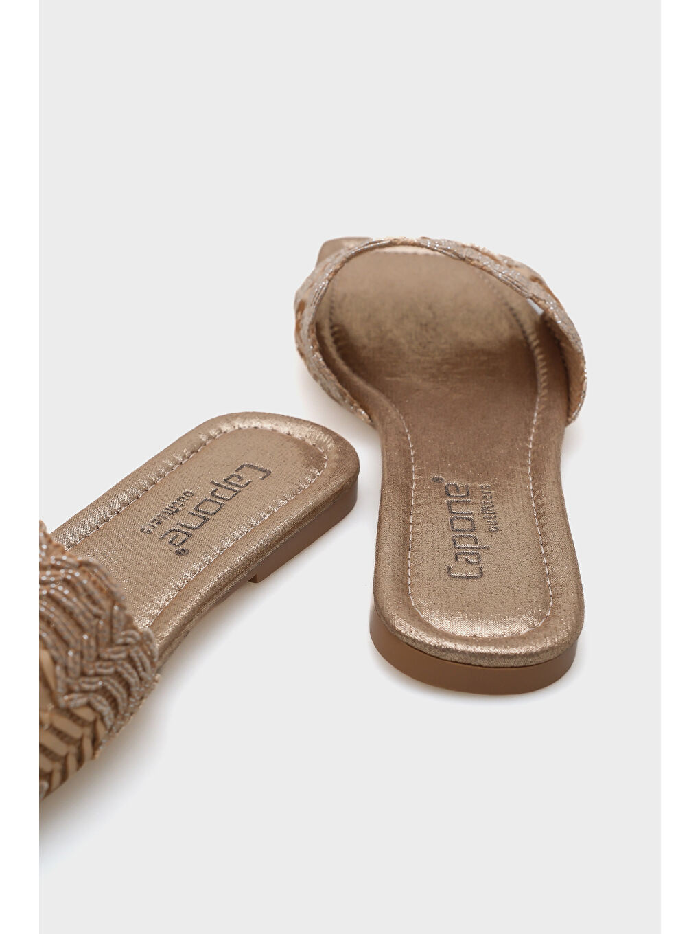 Kahverengi Katya Düz Topuklu Parlak Küt Burunlu Kadın Terlik-3