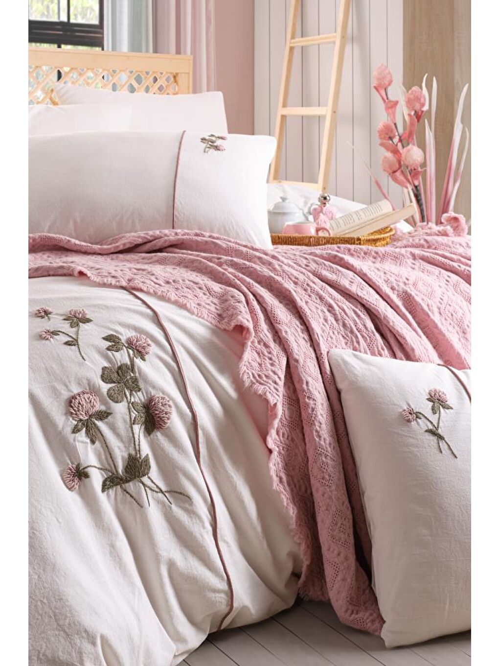 Pembe Vera 7 Parça %100 Pamuk Çift Kişilik Pikeli Nevresim Takımı Pudra-1
