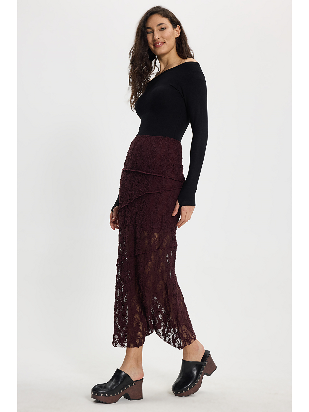 Kadın Slim Fit Dar Kesim Lastikli Yüksek Bel Dantelli Kahverengi Etek-5
