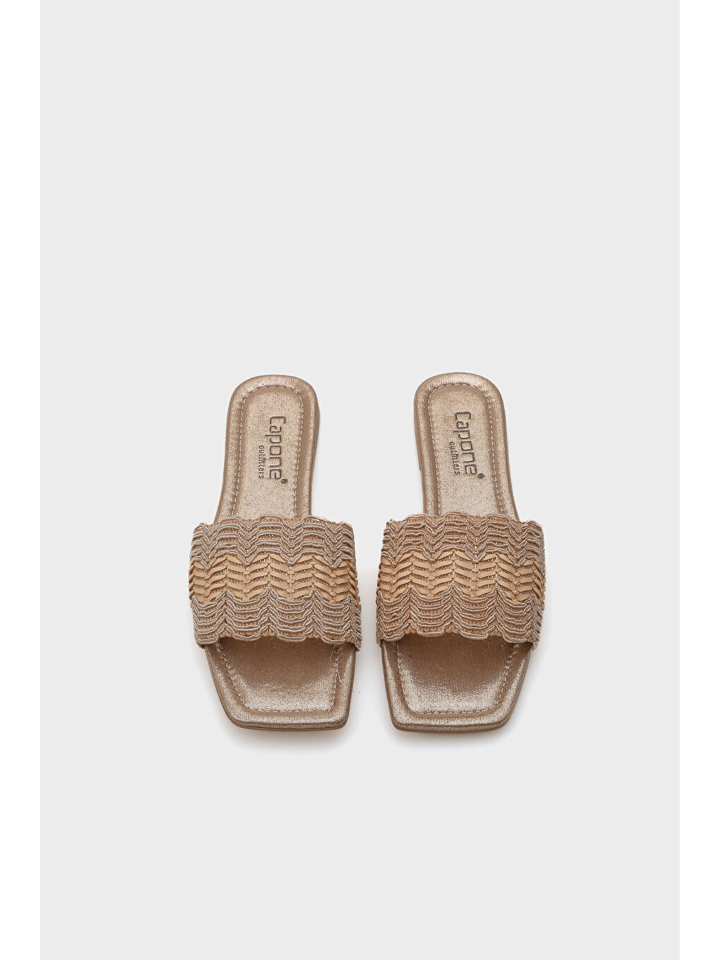 Kahverengi Katya Düz Topuklu Parlak Küt Burunlu Kadın Terlik-5