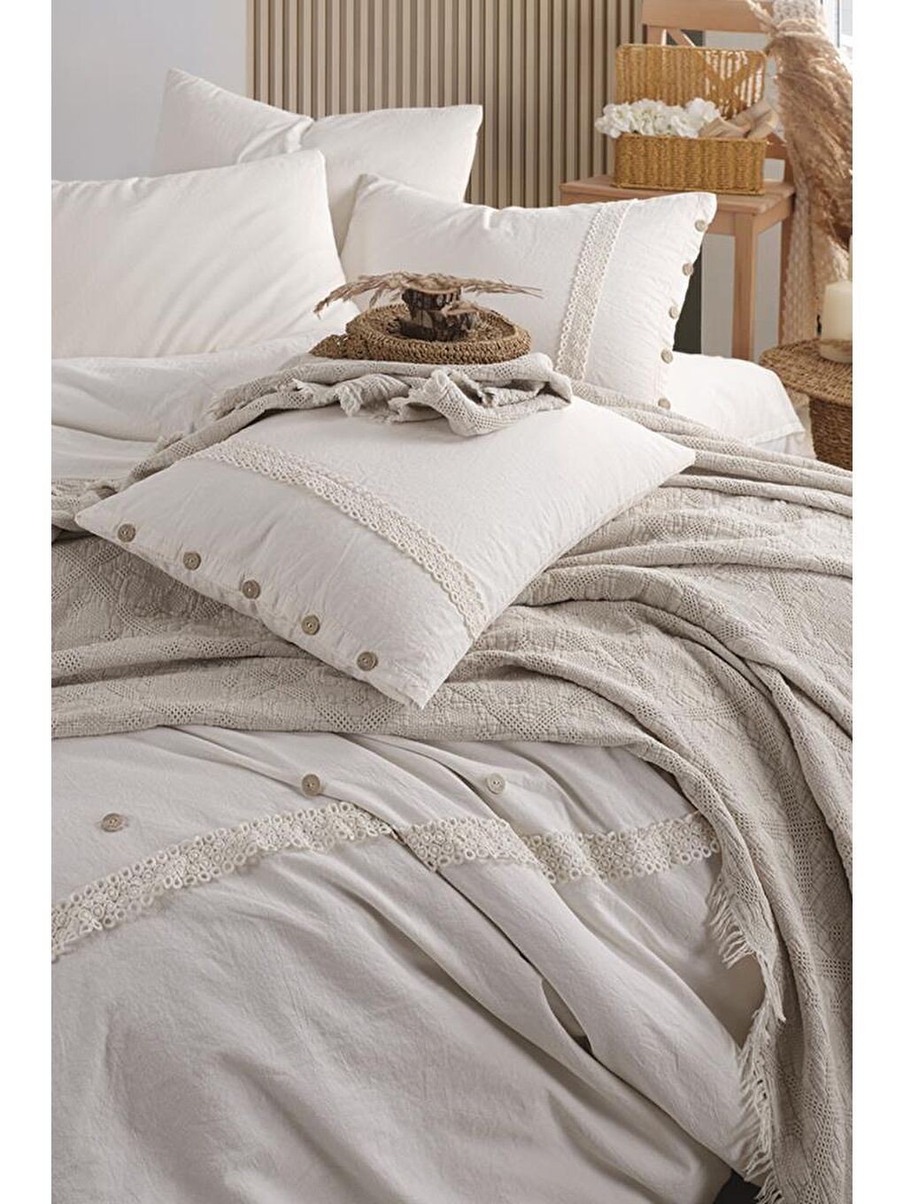 Grace 7 Parça %100 Pamuk Çift Kişilik Pikeli Nevresim Takımı Ekru-1