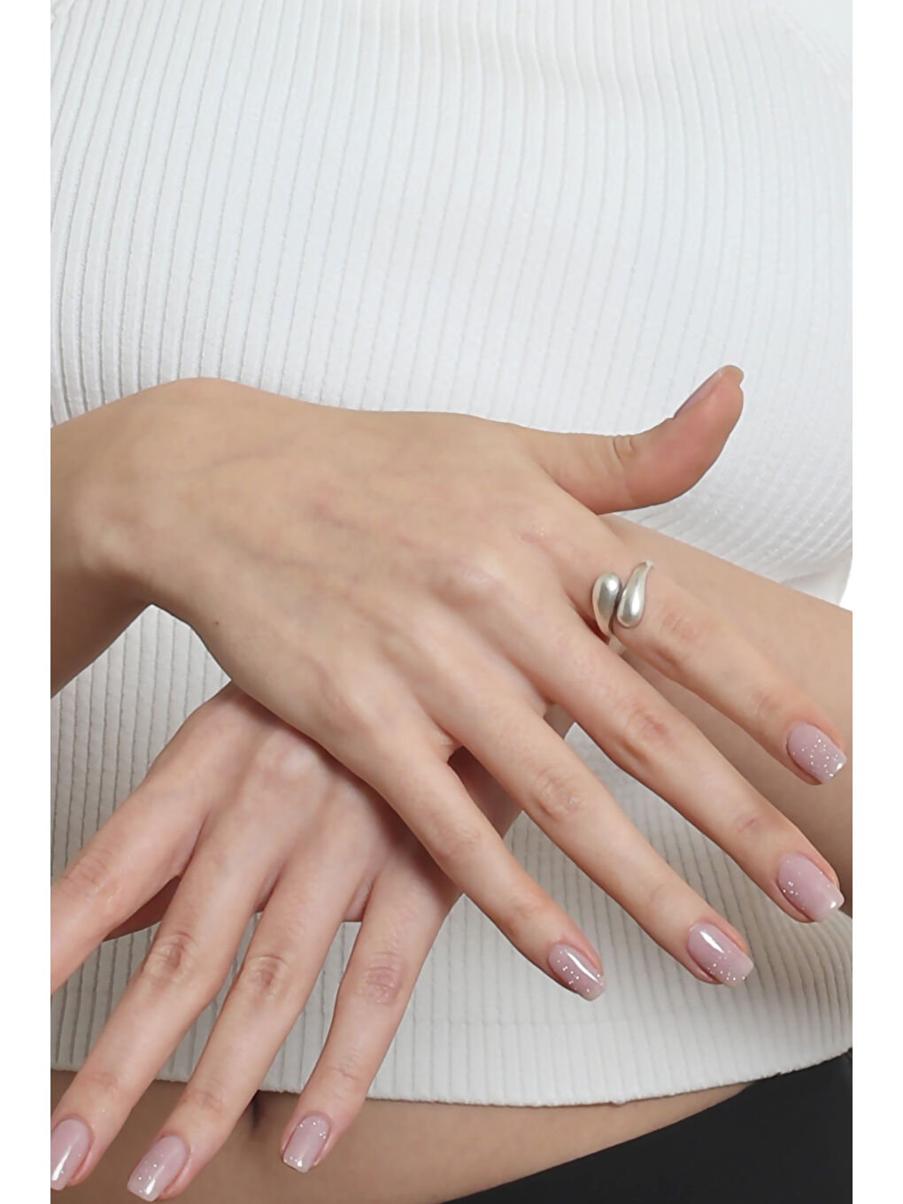 Gri Kadın Minimalist Tarz Dolama Model Ayarlanabilir Su Damlası Yüzük-1