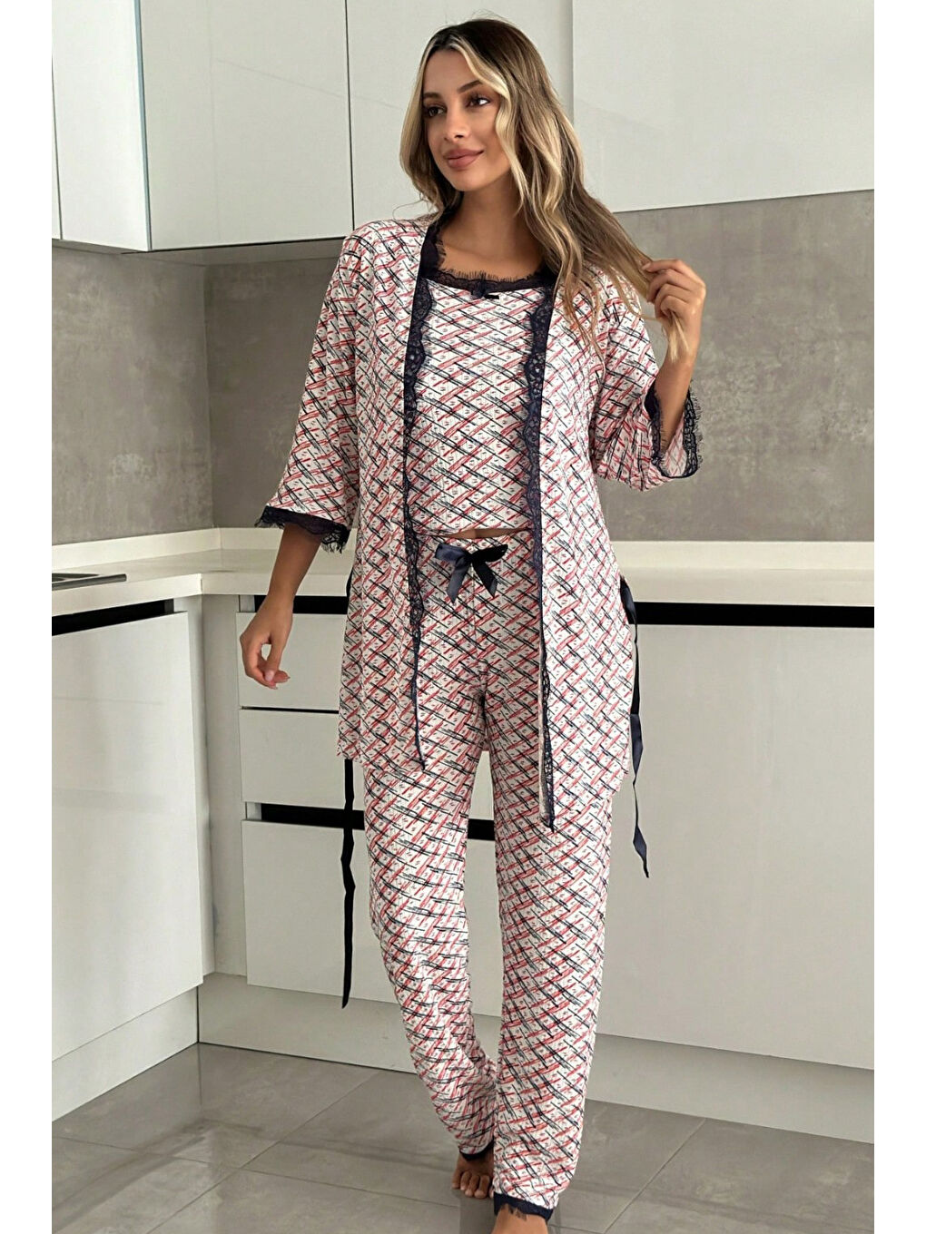 Kırmızı Desenli Üçlü Pijama Takımı Kirmizi - 28071-KIRMIZI