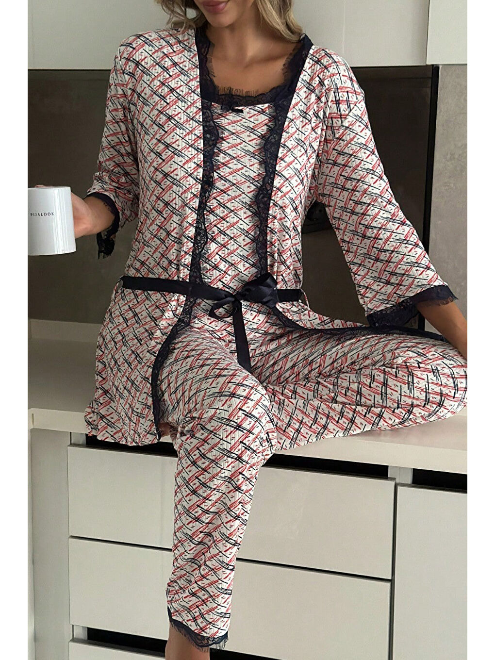 Kırmızı Desenli Üçlü Pijama Takımı Kirmizi - 28071-KIRMIZI-1