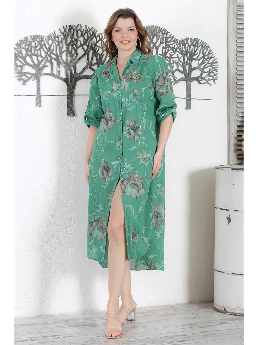 İtalyan Yeşil Gömlek Yaka Düğmeli Uzun Kollu Çift Cepli Allover Baskılı Dokuma Elbise 130 65-3