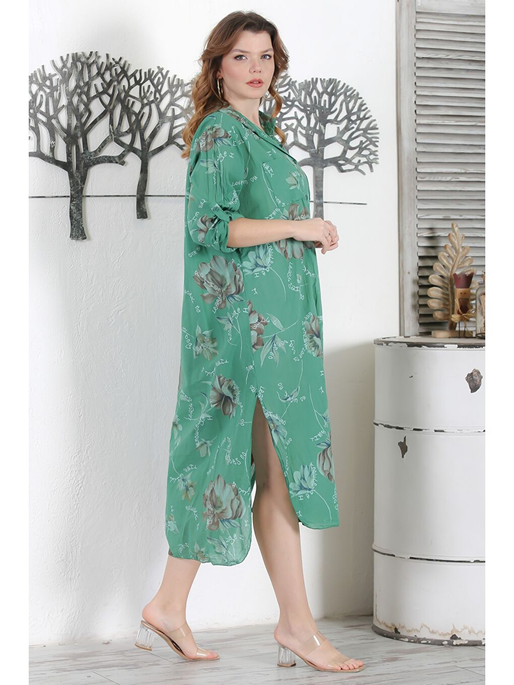 İtalyan Yeşil Gömlek Yaka Düğmeli Uzun Kollu Çift Cepli Allover Baskılı Dokuma Elbise 130 65-5