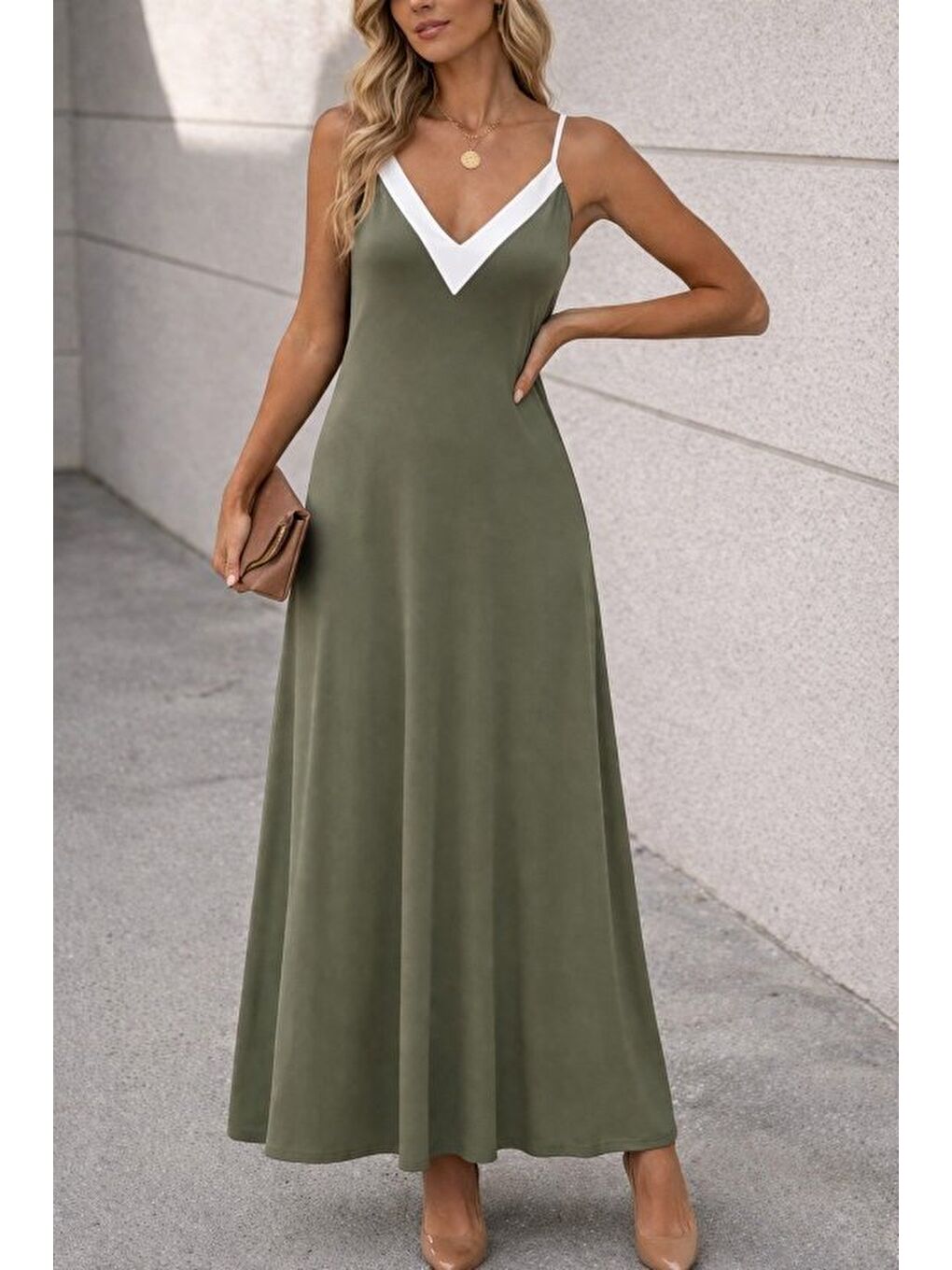Haki Kadın Ip Askılı Keskin V Yakalı Uzun Viskon Elbise-1